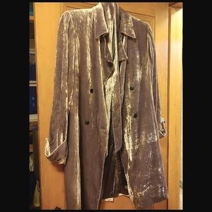 Velvet blazer, lined & belted